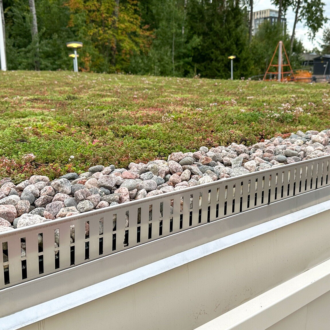 Piharakennusten Viherkattojen Reunalistat Peltitarvike Piharakennusten Viherkattojen Reunalistat Peltitarvike